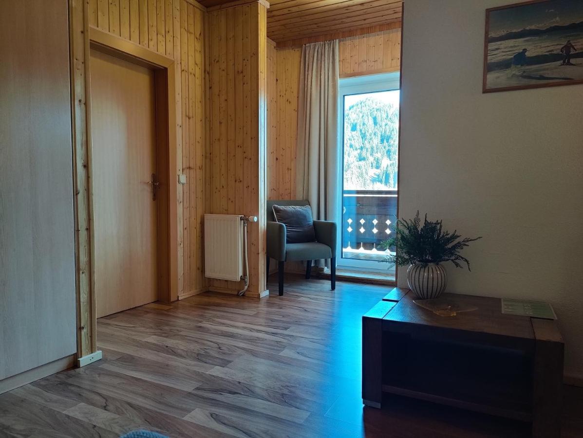 Pension Almhof Afritz Bagian luar foto